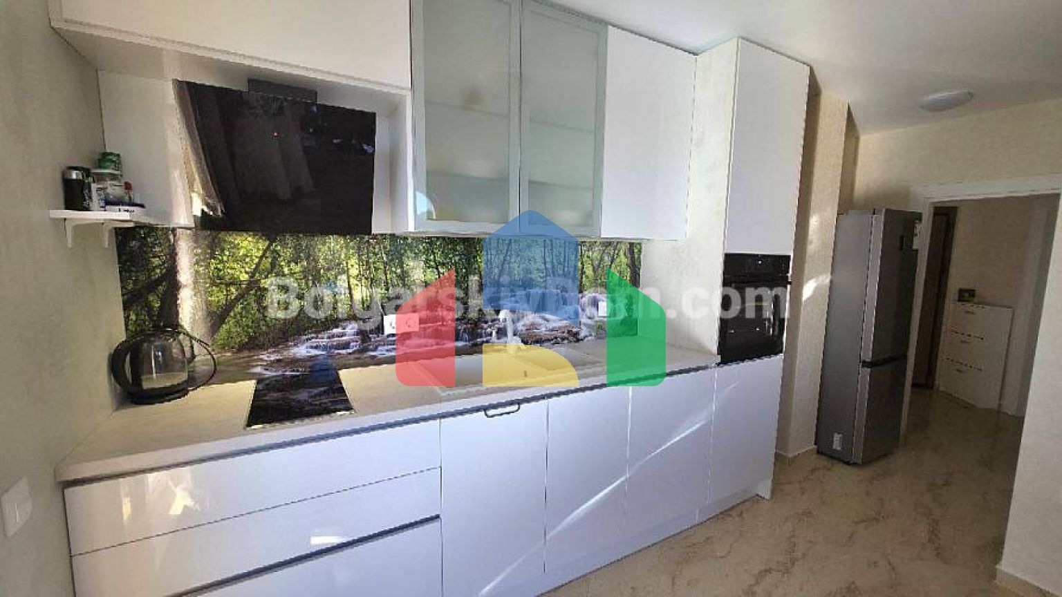 Трикімнатна квартира в Афродіта Грін