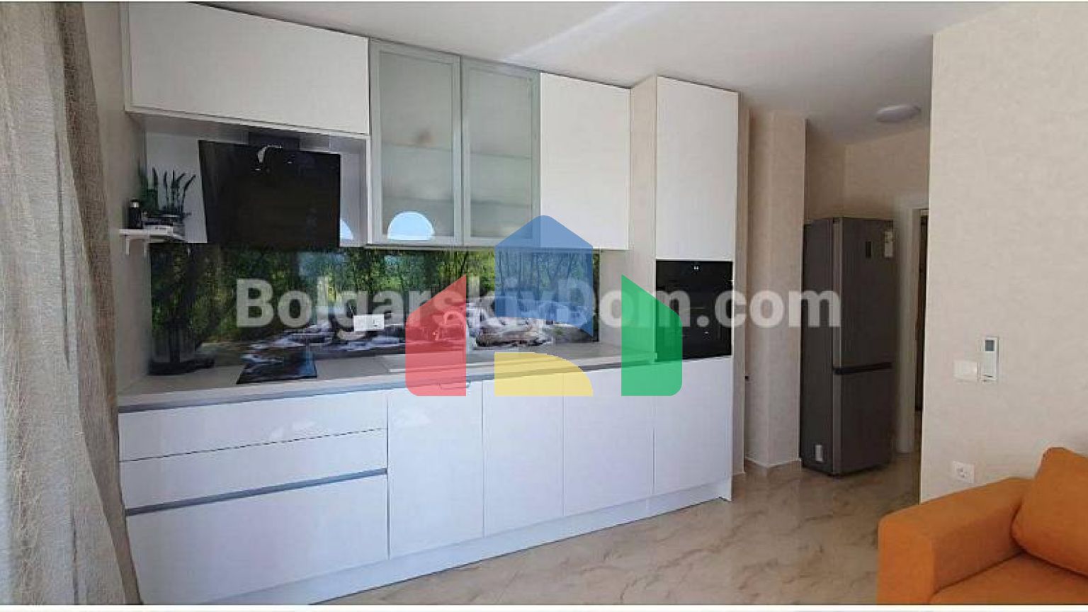 Трикімнатна квартира в Афродіта Грін