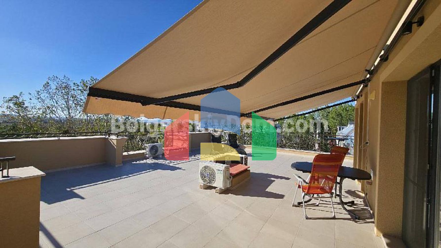 Трикімнатна квартира в Афродіта Грін