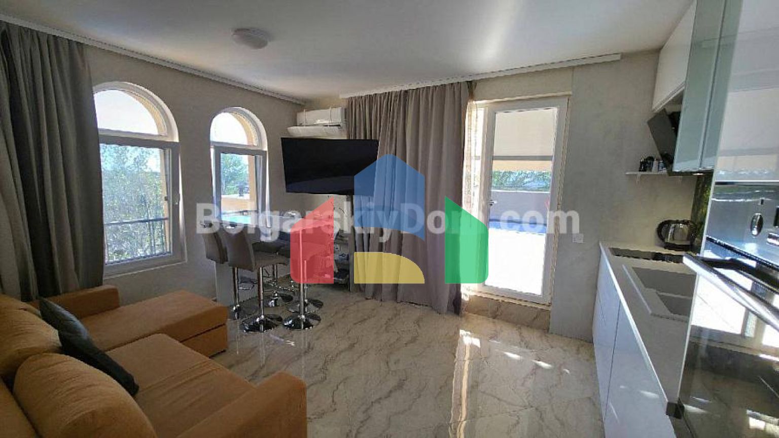 Трикімнатна квартира в Афродіта Грін