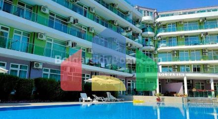 Двокімнатна квартира в Солмарін