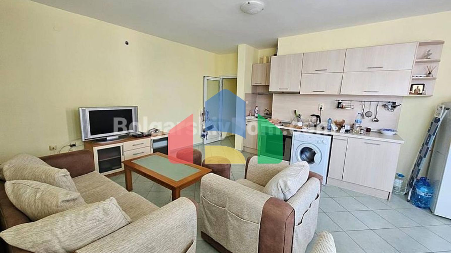 Трикімнатна квартира в Піроп Сіті