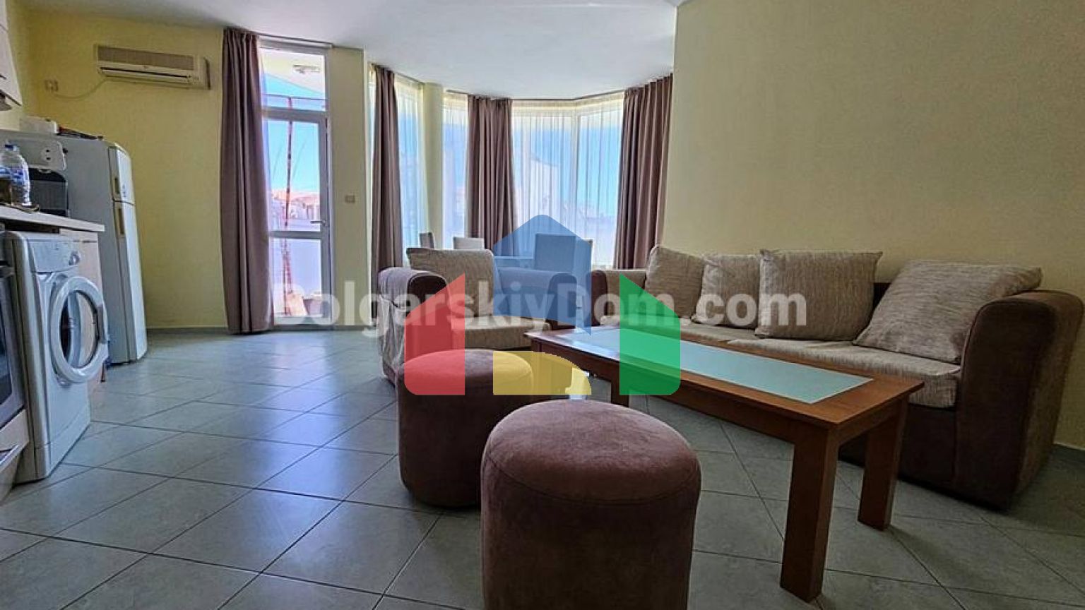 Трикімнатна квартира в Піроп Сіті