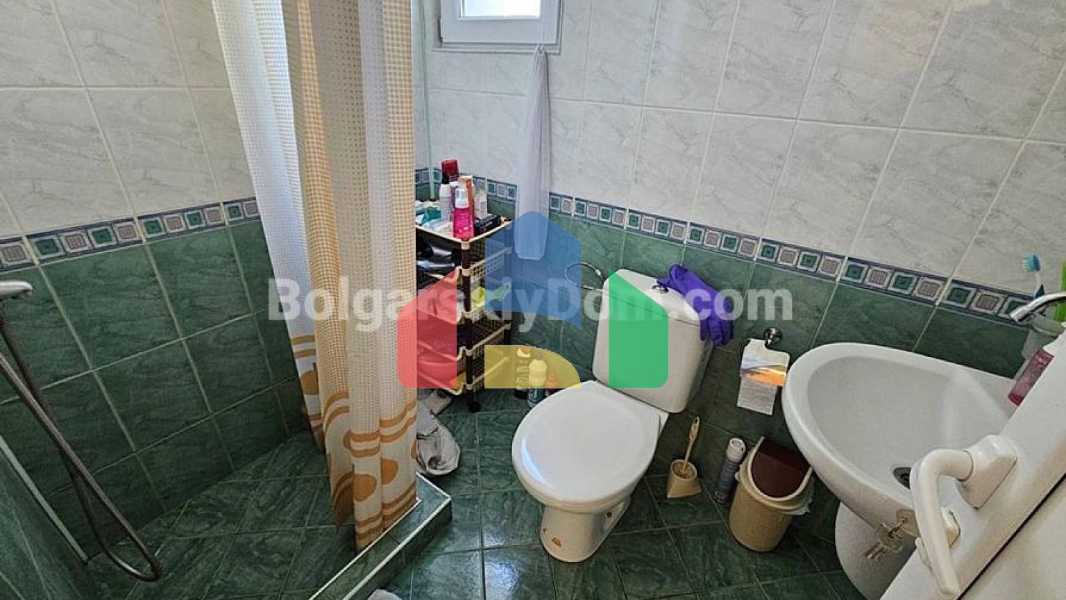 Трикімнатна квартира в Піроп Сіті