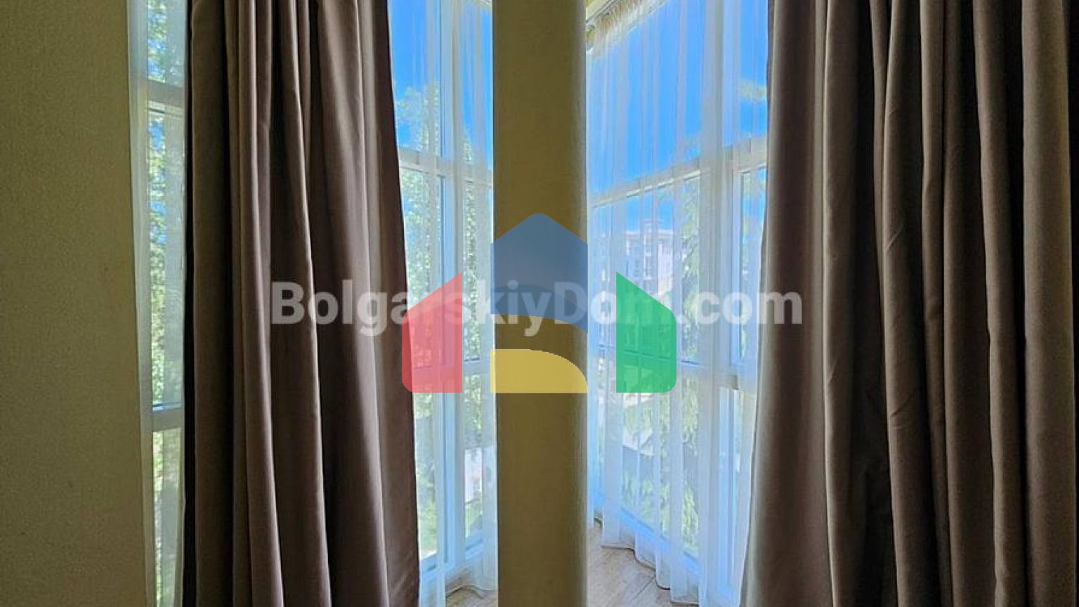 Трикімнатна квартира в Піроп Сіті