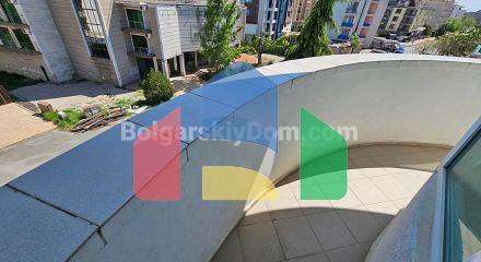 Трикімнатна квартира в Піроп Сіті