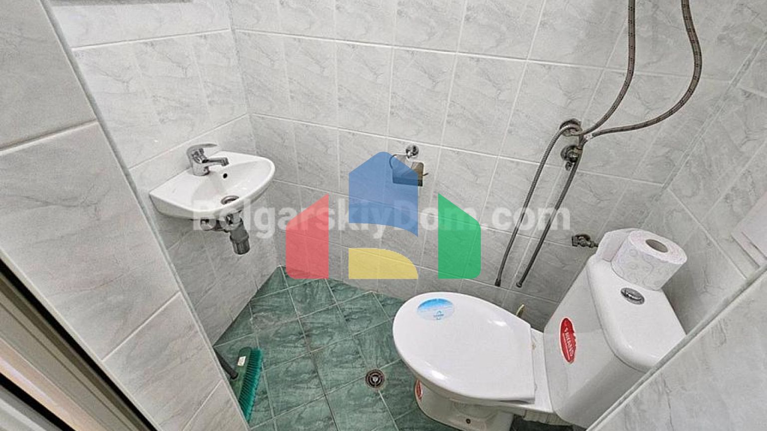 Трикімнатна квартира в Піроп Сіті