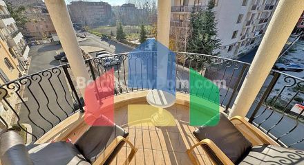 Трикімнатна квартира в Роял Сан