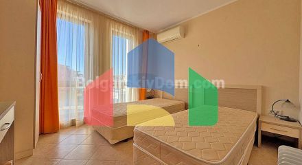 Трикімнатна квартира в Роял Сан