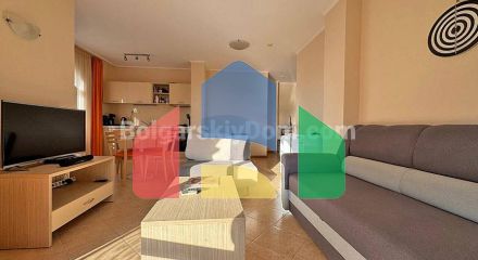 Трикімнатна квартира в Роял Сан