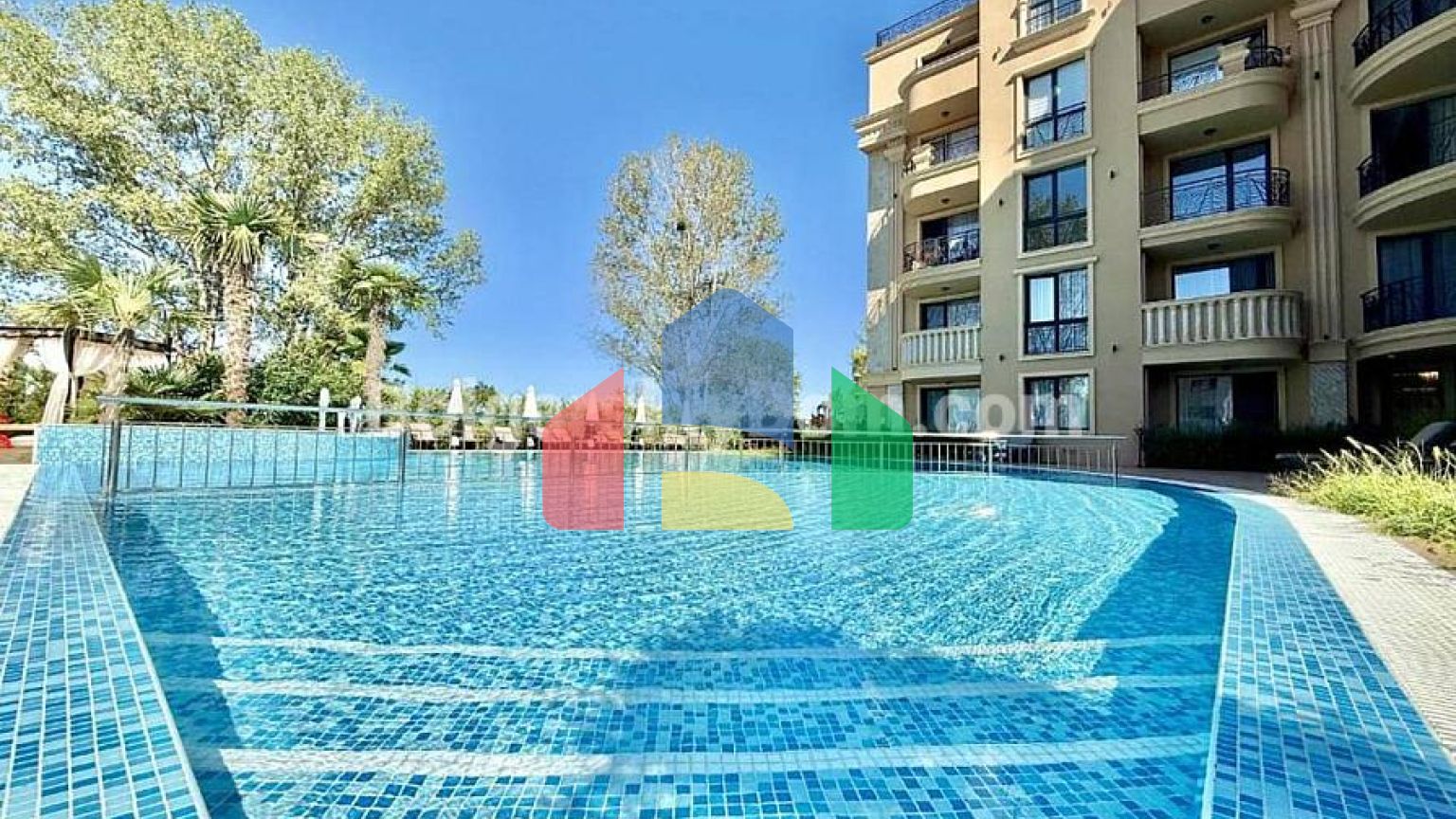 Трикімнатна квартира в Афродіта Грін