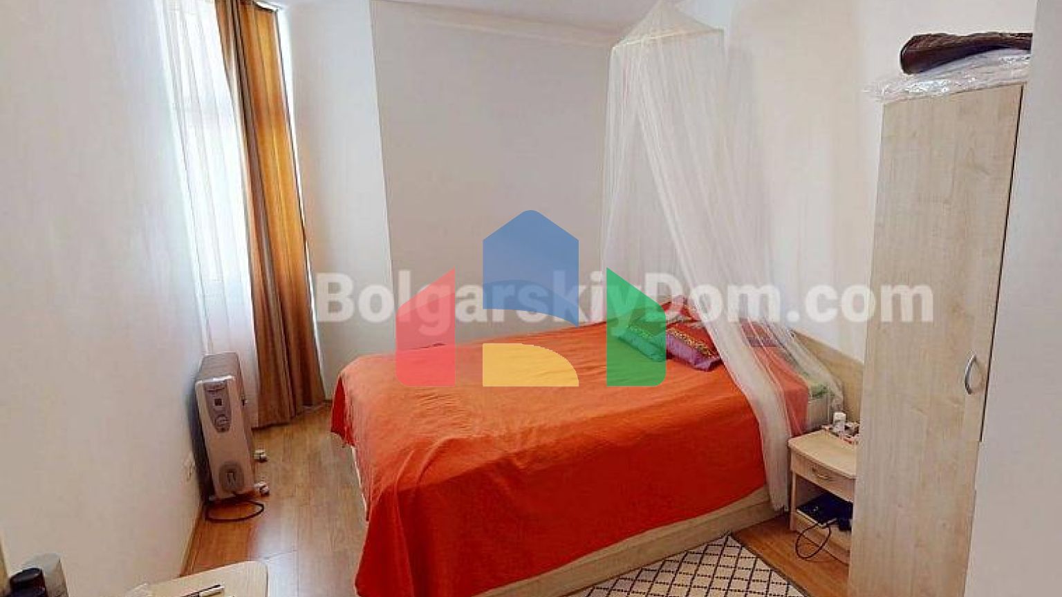 Трикімнатна квартира в Барко Дел Сол