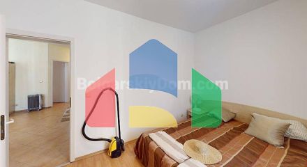 Трикімнатна квартира в Барко Дел Сол