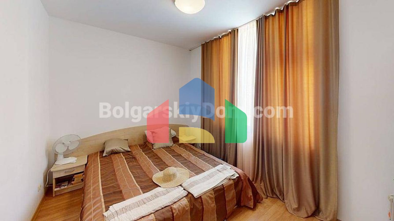 Трикімнатна квартира в Барко Дел Сол