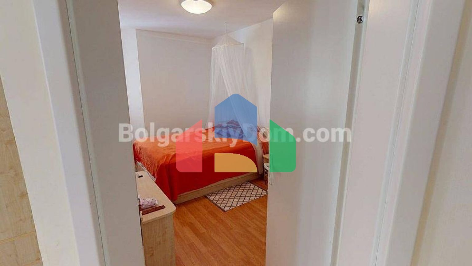 Трикімнатна квартира в Барко Дел Сол