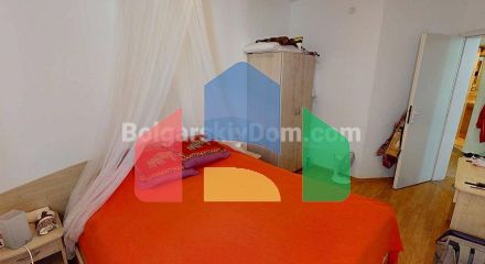 Трикімнатна квартира в Барко Дел Сол