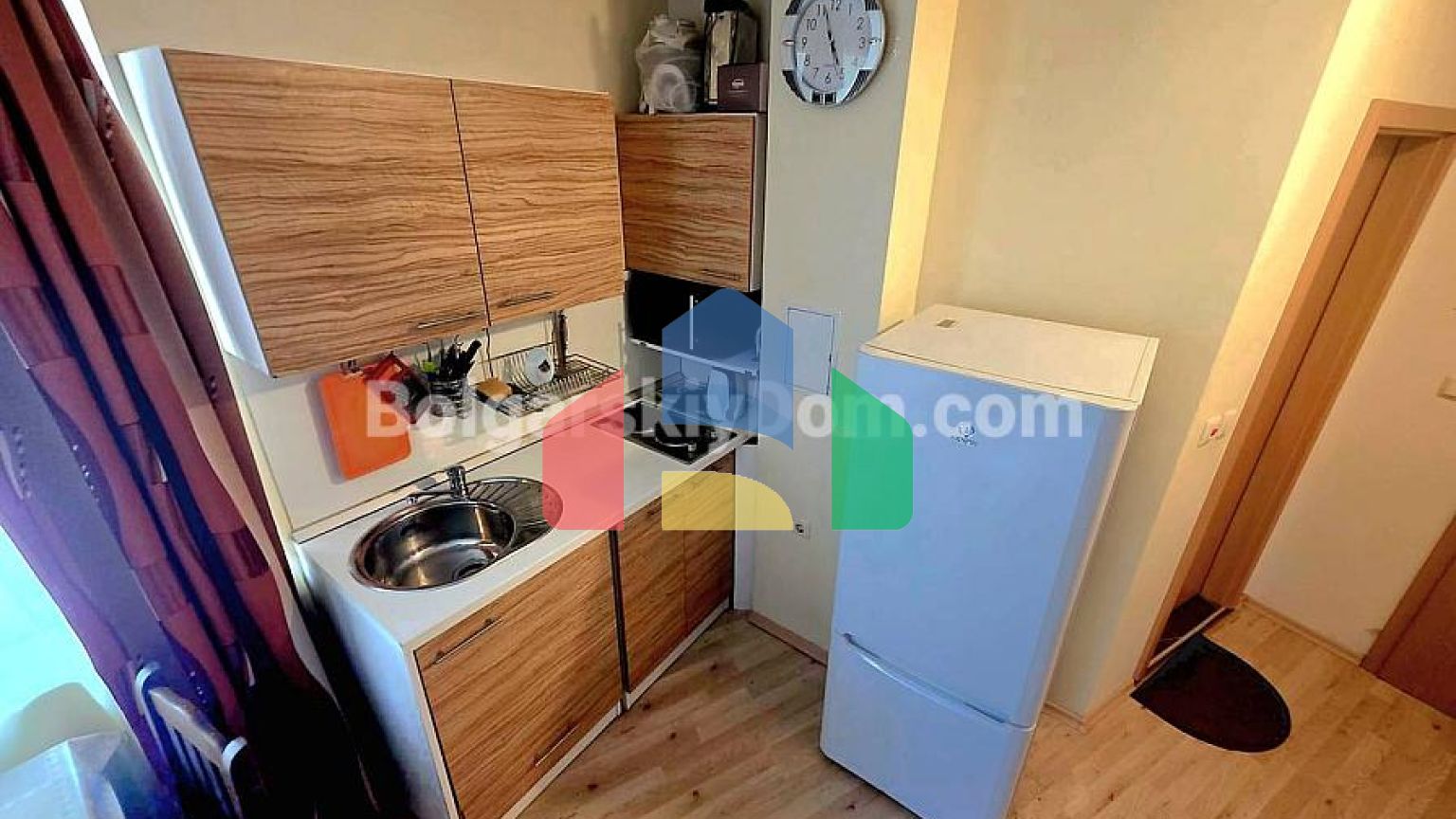 Квартира-студія в Амадеус 19