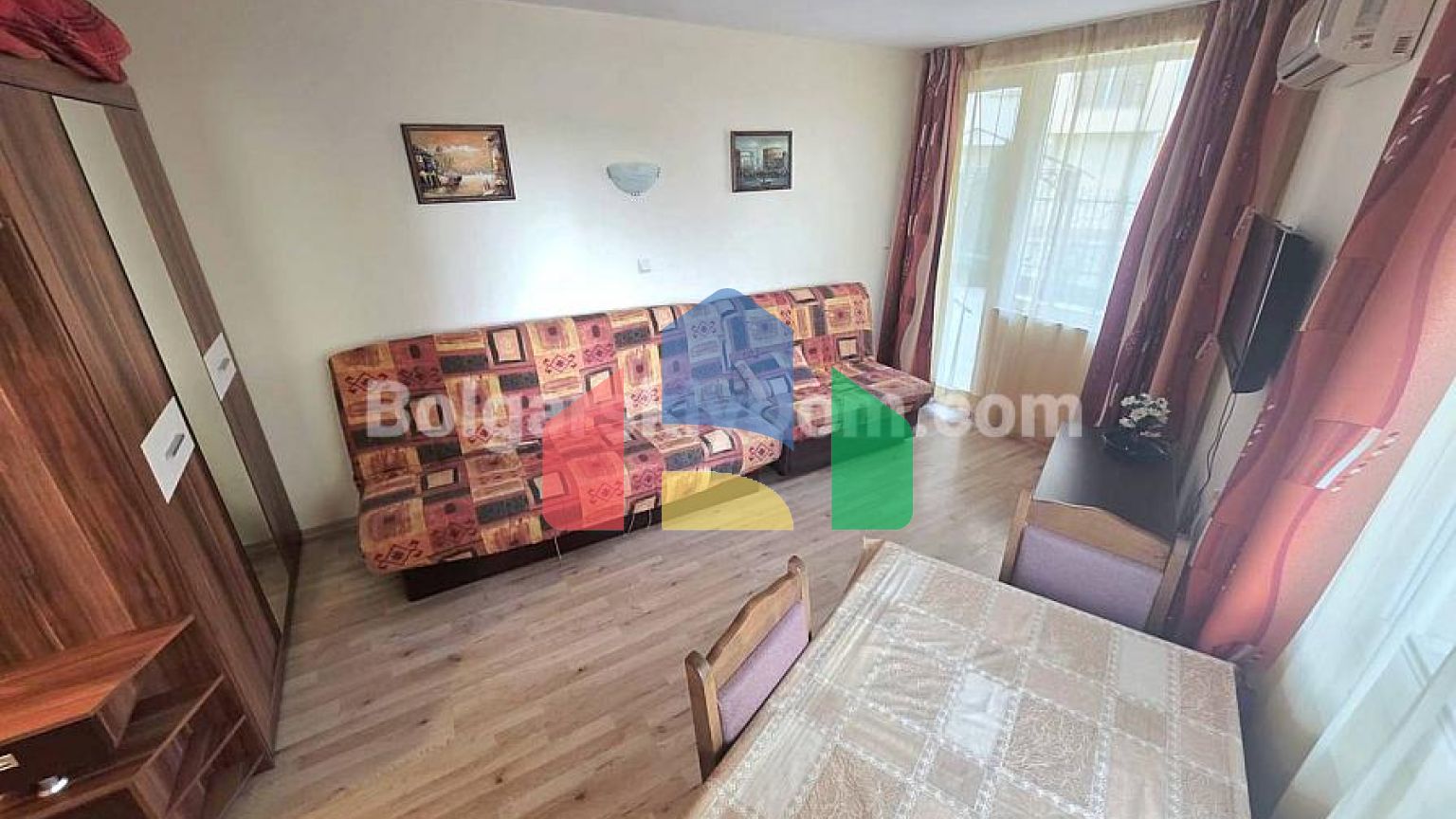 Квартира-студія в Амадеус 19