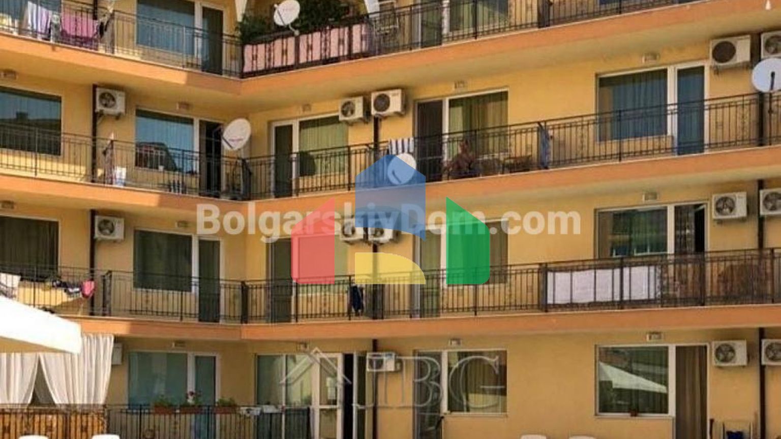 Квартира-студія в Амадеус 19