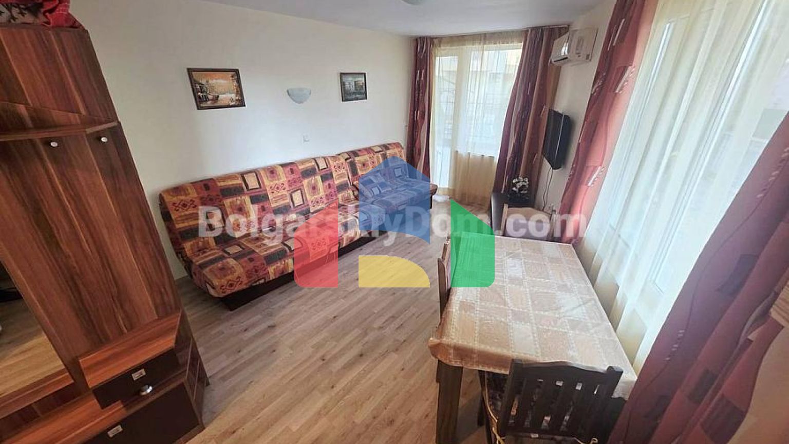 Квартира-студія в Амадеус 19