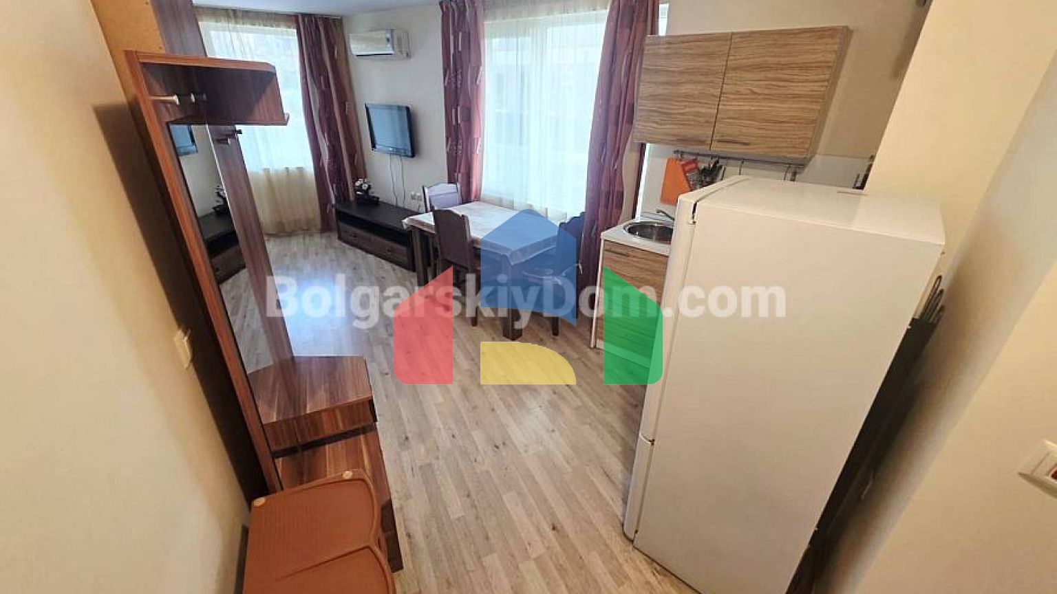 Квартира-студія в Амадеус 19