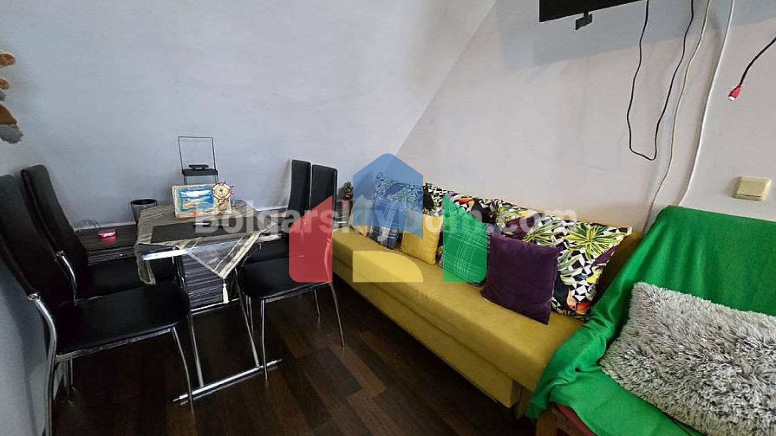 Двокімнатний мезонет в Глобал Вілл