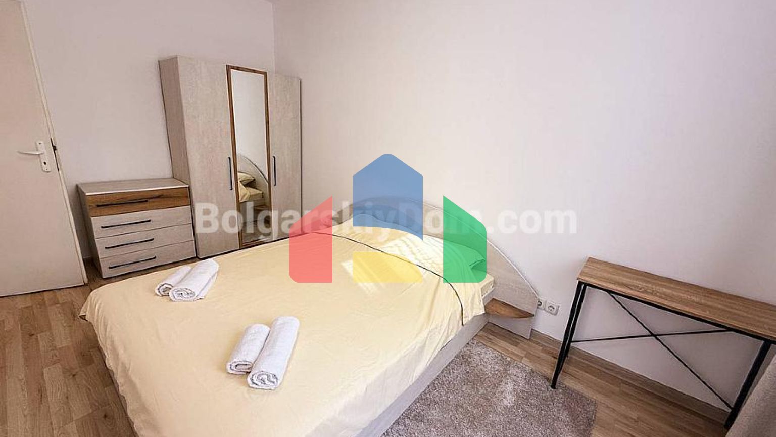 Двокімнатна квартира в Барко справ Сол