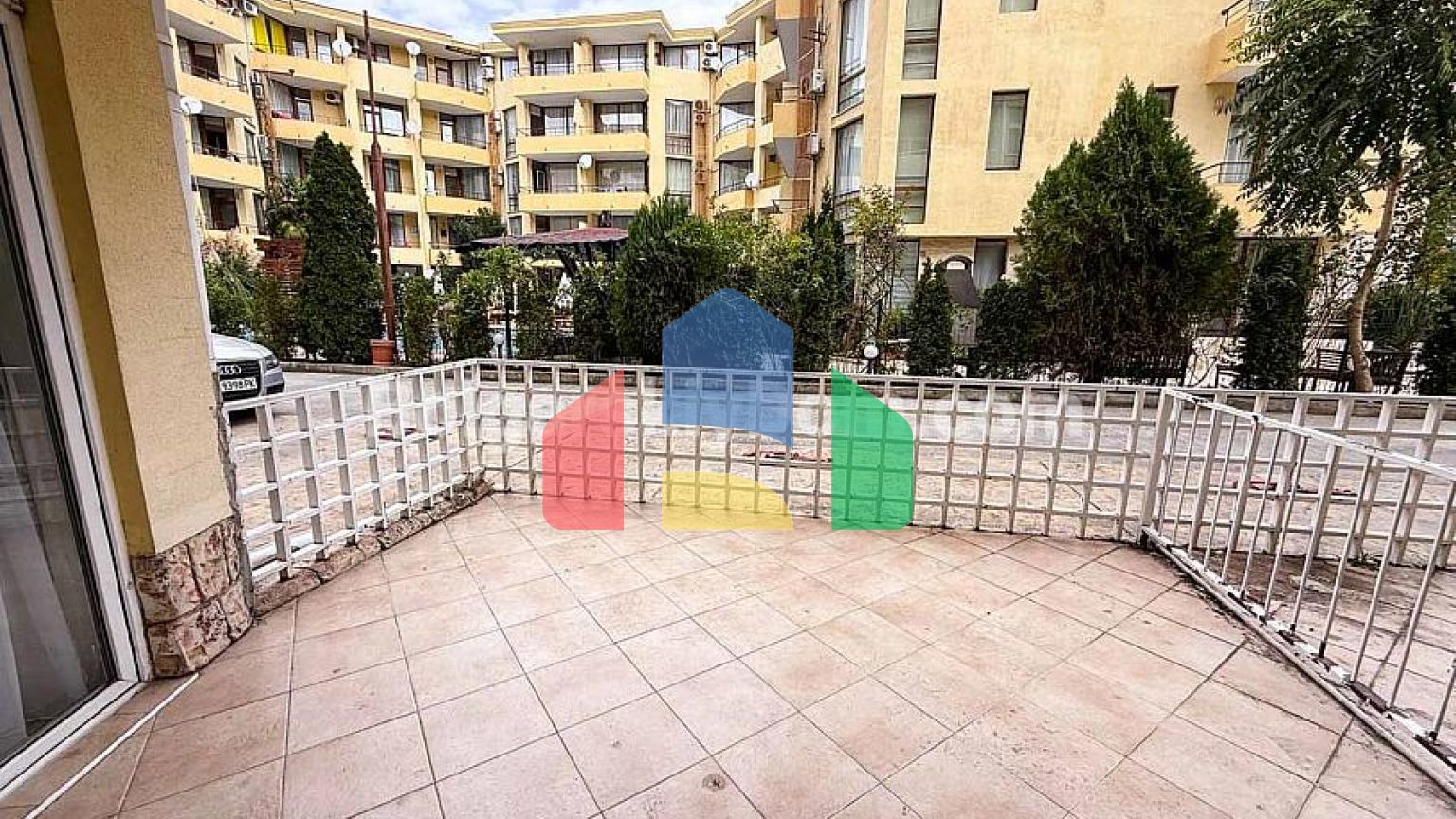 Двокімнатна квартира в Барко справ Сол