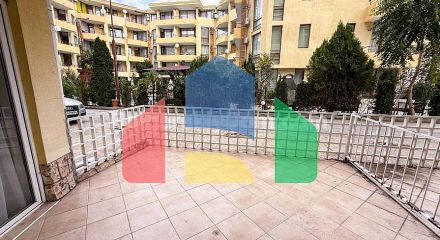 Двокімнатна квартира в Барко справ Сол