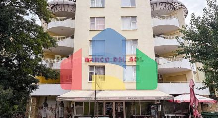 Двокімнатна квартира в Барко справ Сол