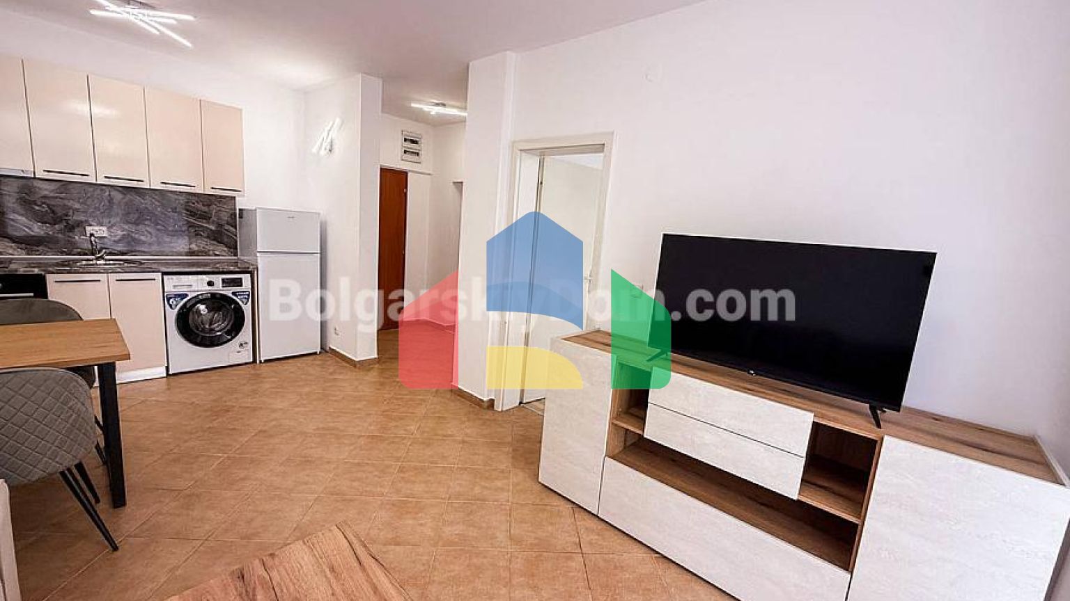 Двокімнатна квартира в Барко справ Сол