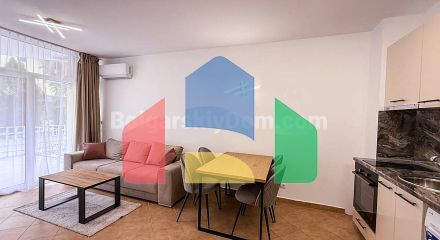 Двокімнатна квартира в Барко справ Сол