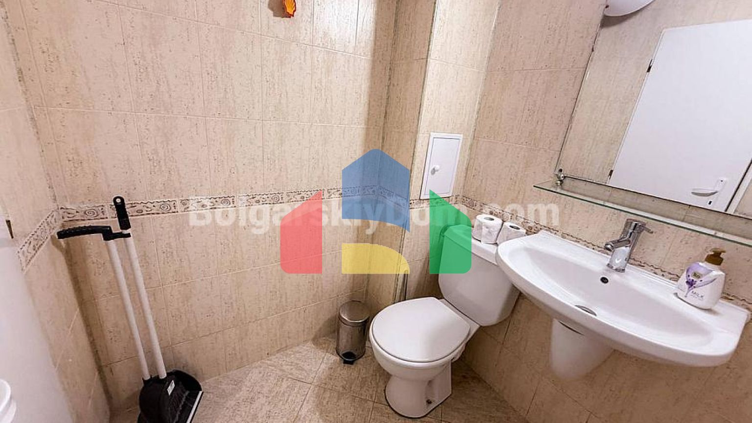 Двокімнатна квартира в Барко справ Сол