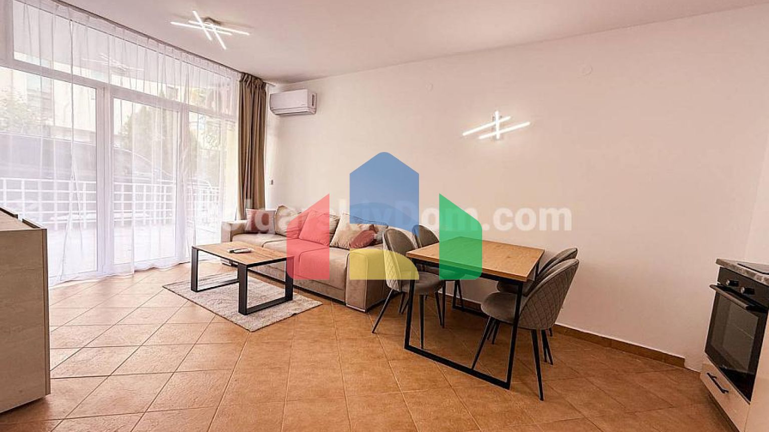 Двокімнатна квартира в Барко справ Сол