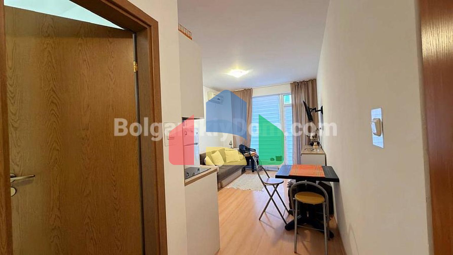 Квартира-студія в Санні Дей 6