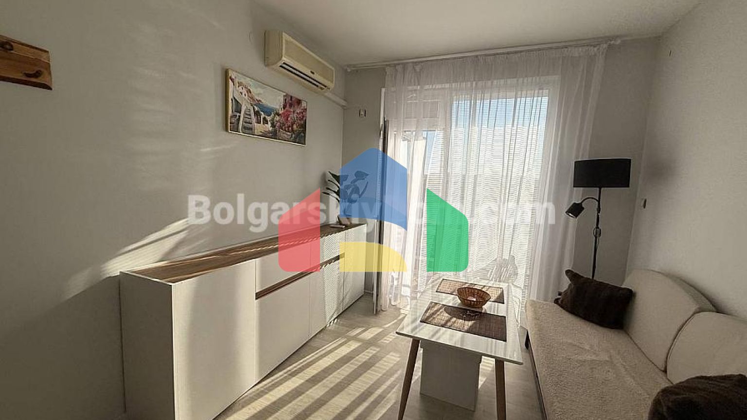 Двокімнатна квартира в Санні Дей 3