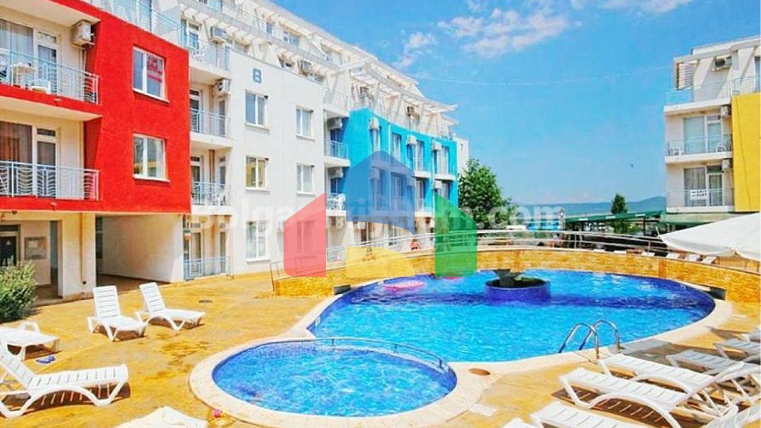 Двокімнатна квартира в Санні Дей 3