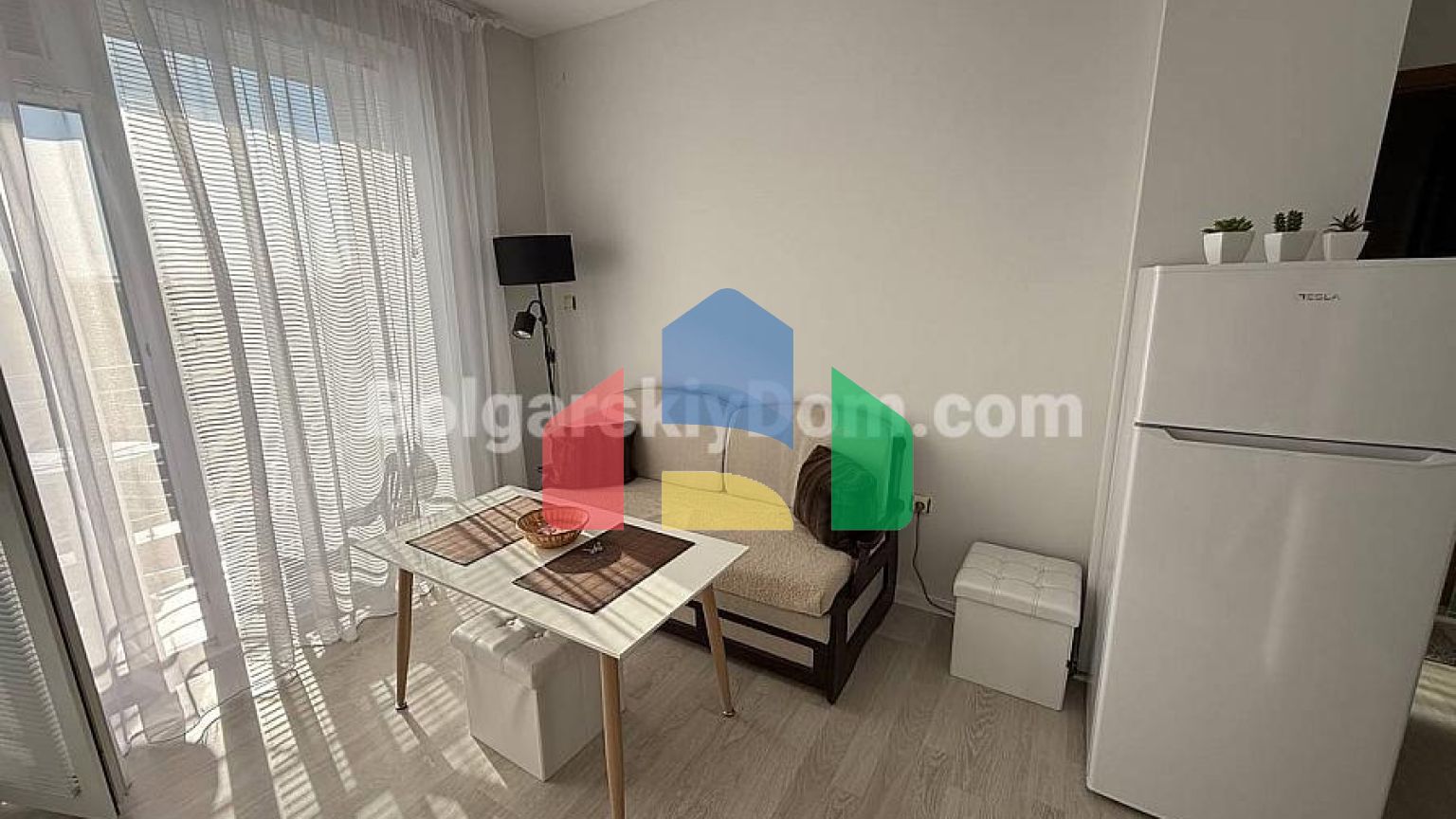 Двокімнатна квартира в Санні Дей 3