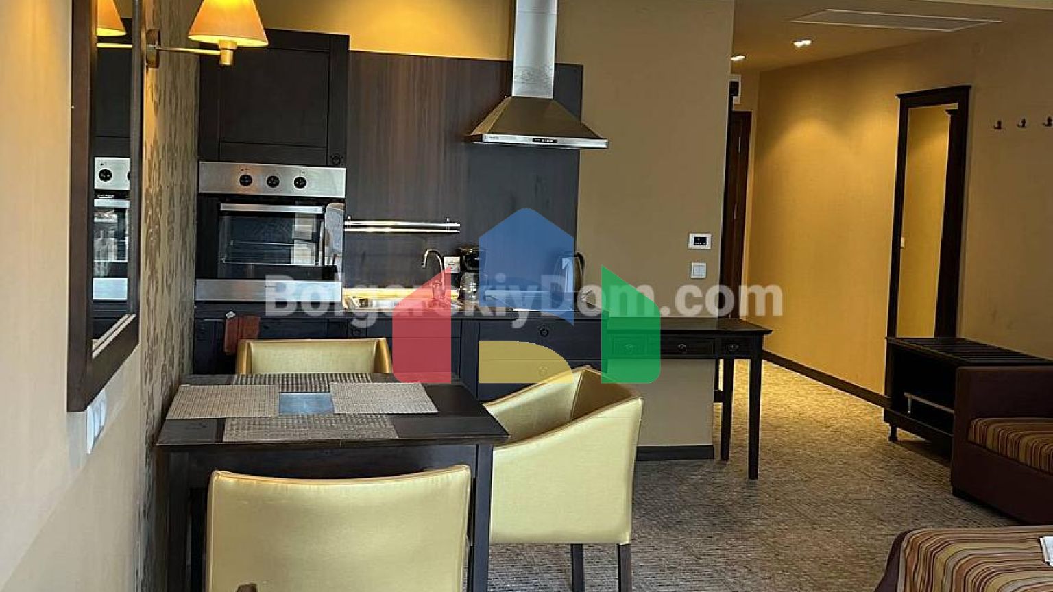 Квартира-студія в Барсело Роял Біч