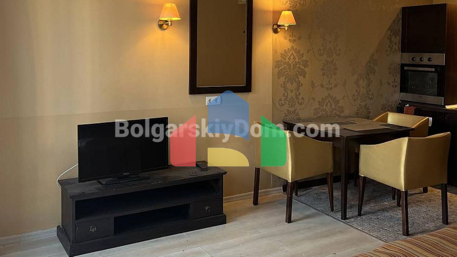 Квартира-студія в Барсело Роял Біч