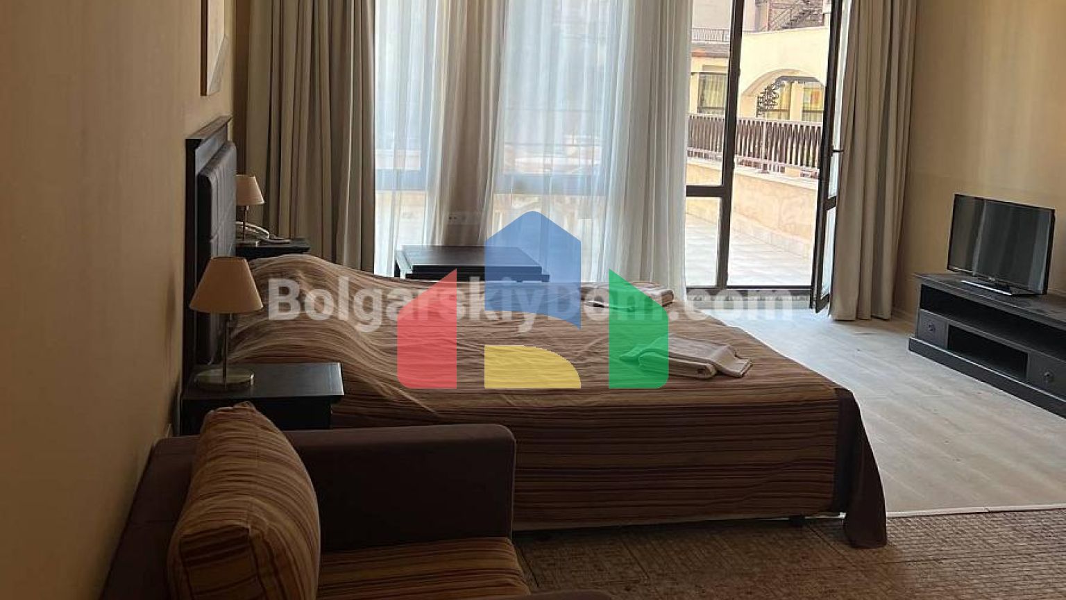 Квартира-студія в Барсело Роял Біч