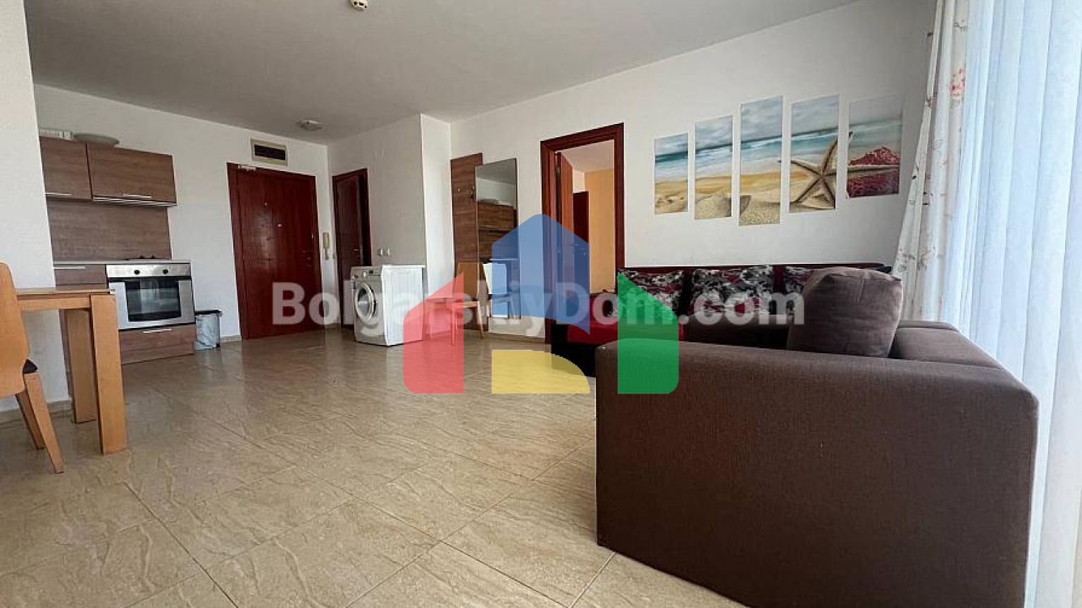 Трикімнатна квартира в Сан Віллідж