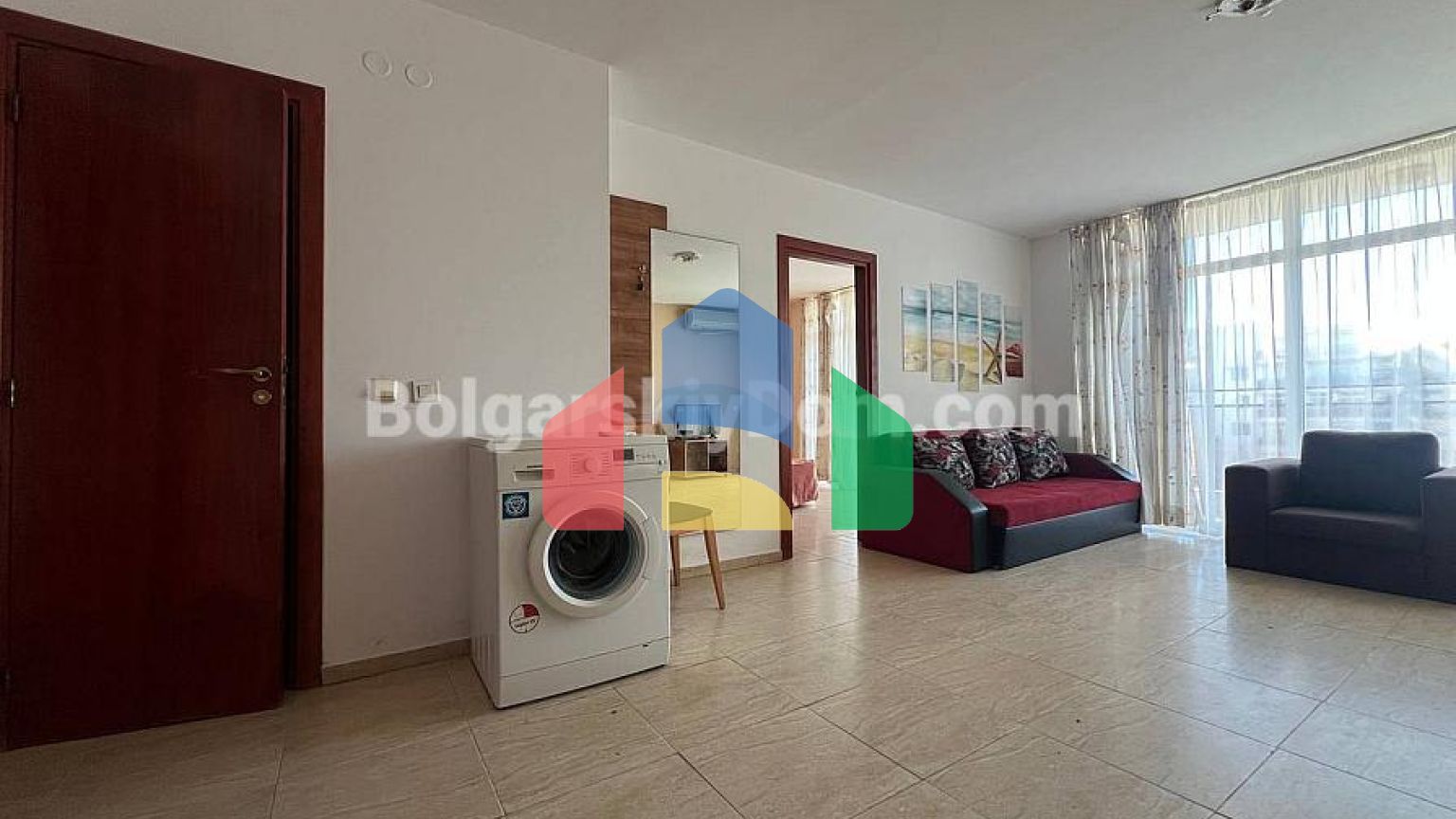 Трикімнатна квартира в Сан Віллідж