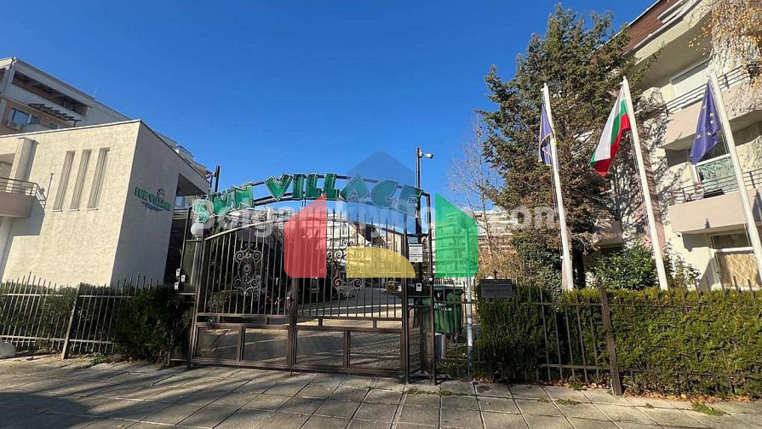 Трикімнатна квартира в Сан Віллідж