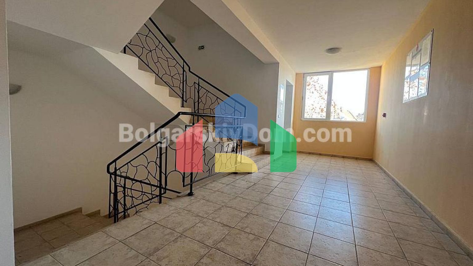 Трикімнатна квартира в Сан Віллідж