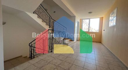 Трикімнатна квартира в Сан Віллідж