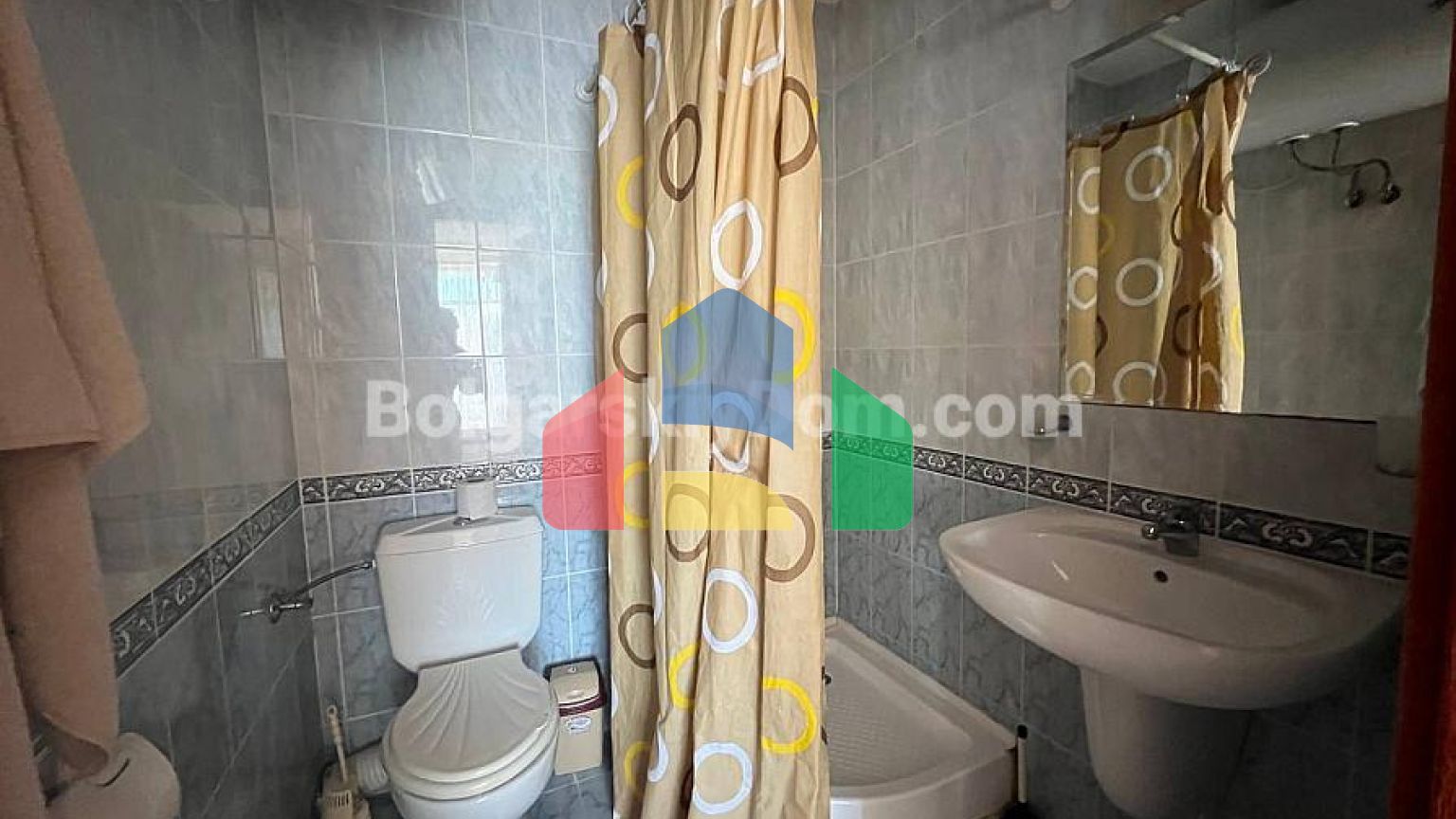 Трикімнатна квартира в Сан Віллідж