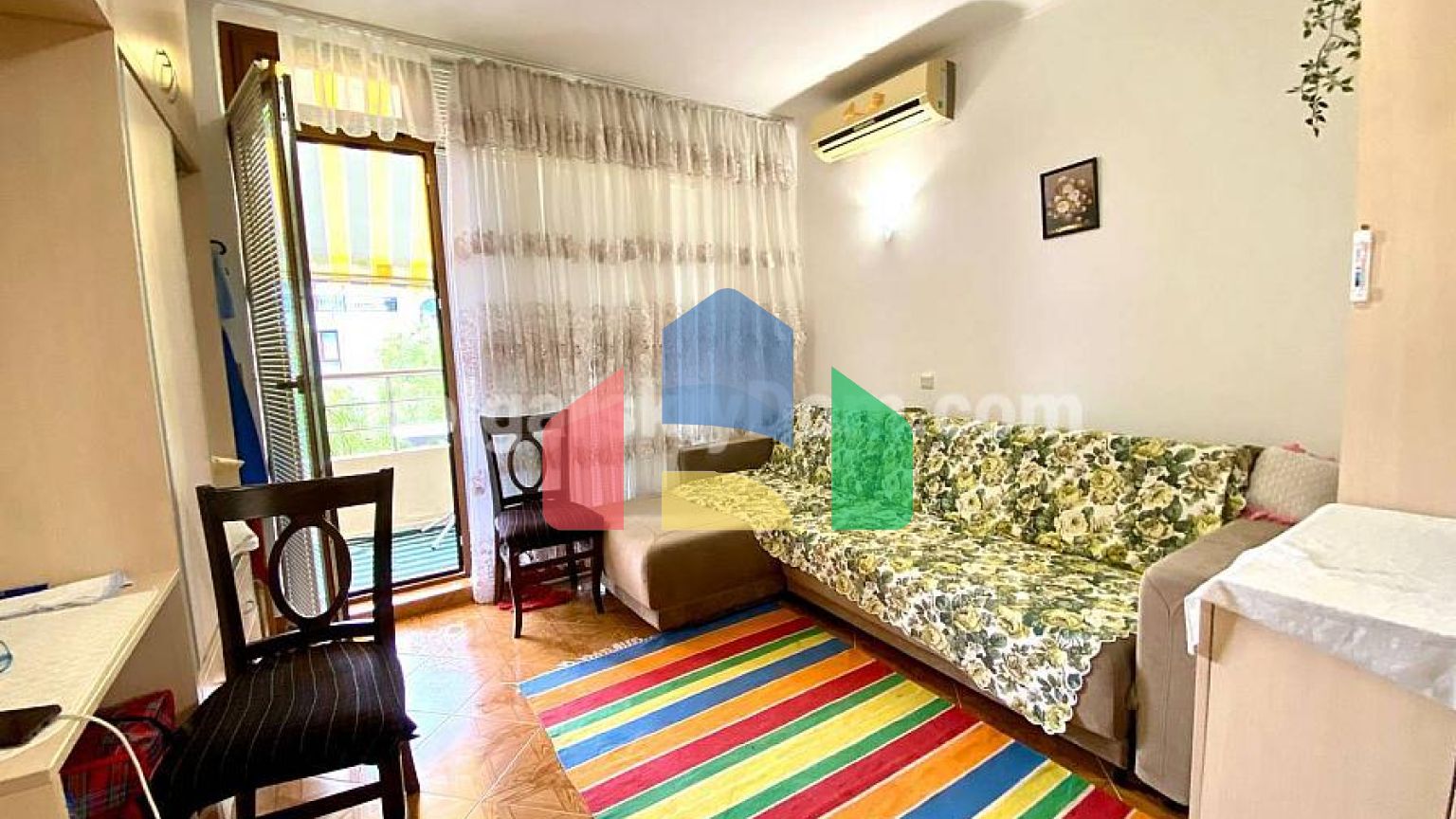 Квартира-студія в Свята Олена