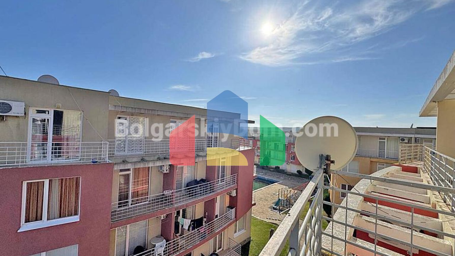 Трикімнатна квартира в Санні Дей 5