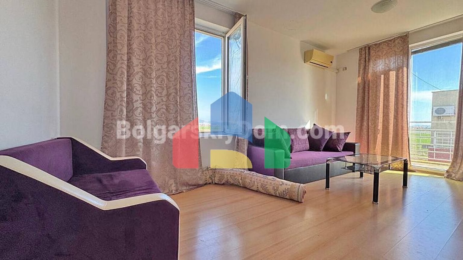 Трикімнатна квартира в Санні Дей 5